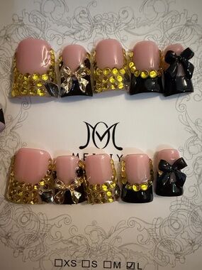 Luxury Pink & Black Crystal Bow handmade acrylic Press-On Nail Set